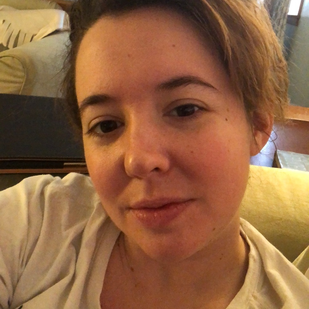 Meet your Posher, Stephanie